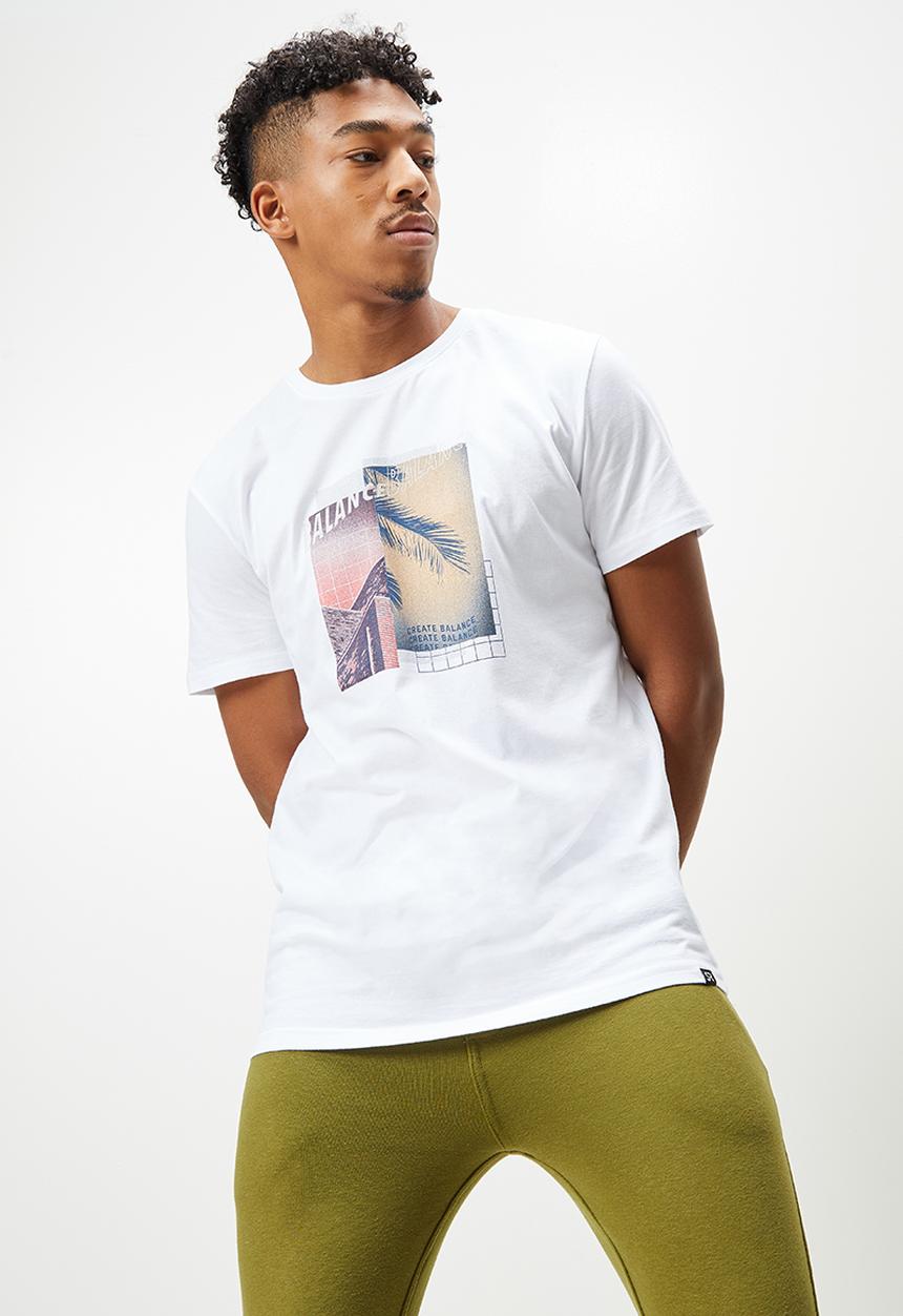 STYLE REPUBLIC - Mikey crew neck graphic tee - white 