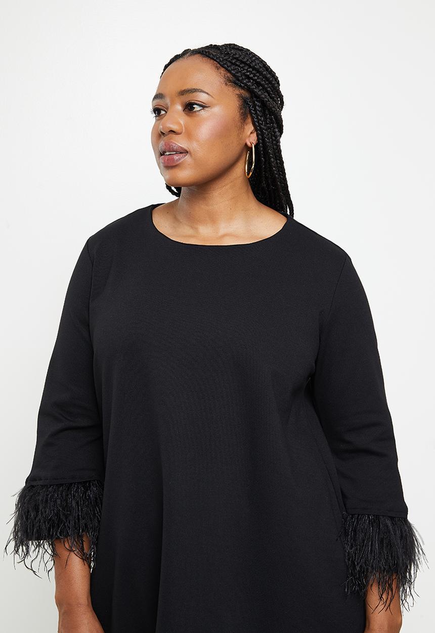 Me&B - Plus bellow sleeve cuff detail dress - black