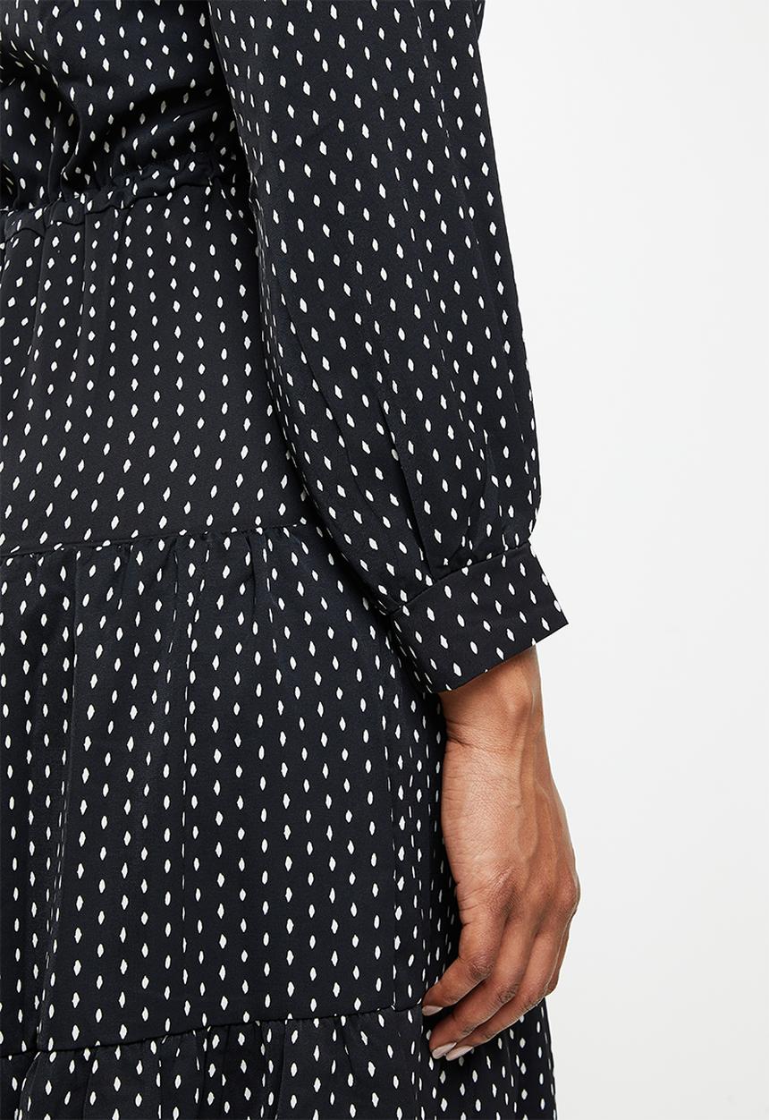 dailyfriday - Tiered belted midi- black