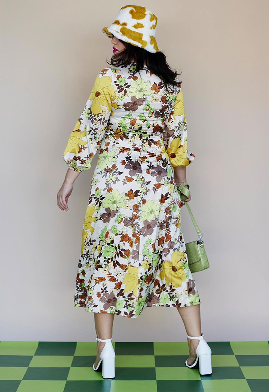 Me&B - Plus ruched front empire bellow sleeve dress - multi