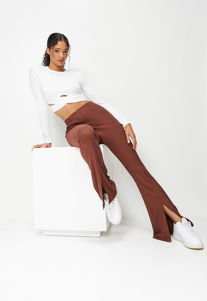 Blake - Cutout details top - milk