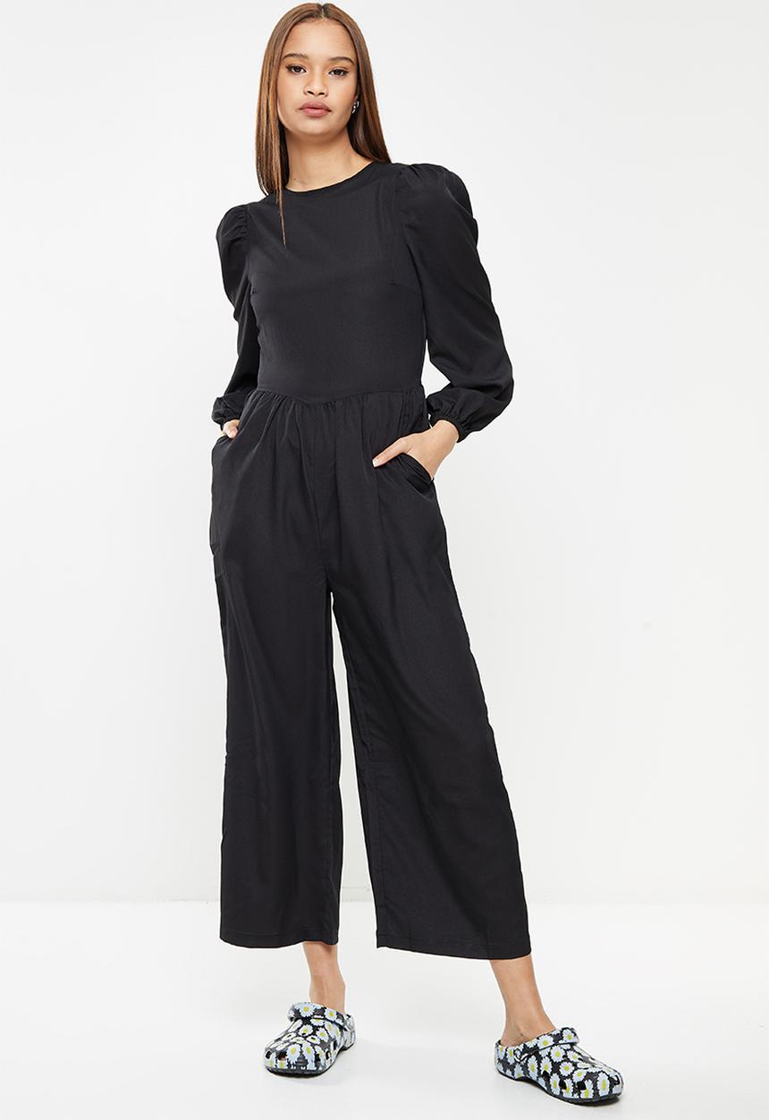 Missguided - Cross back long sleeve jumpsuit - black