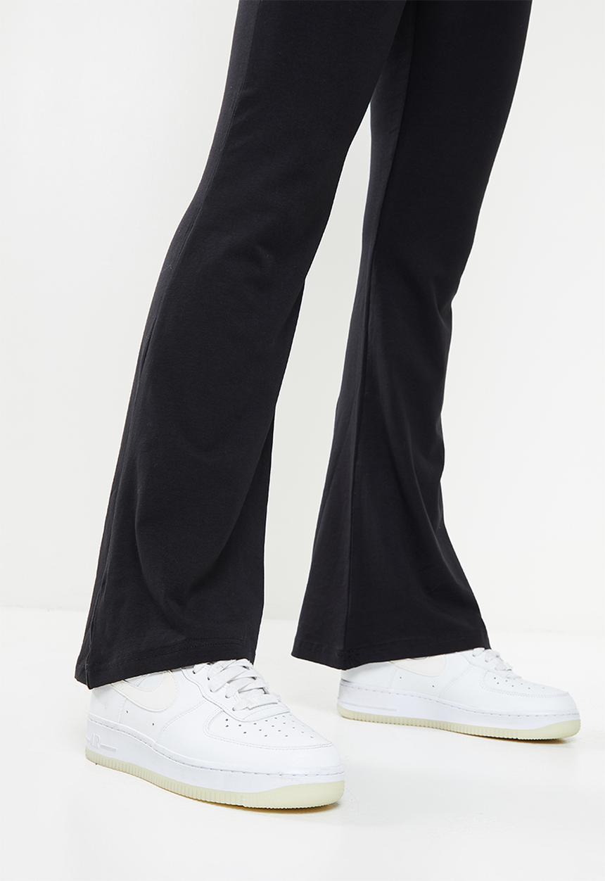 Missguided - Flared trouser - black