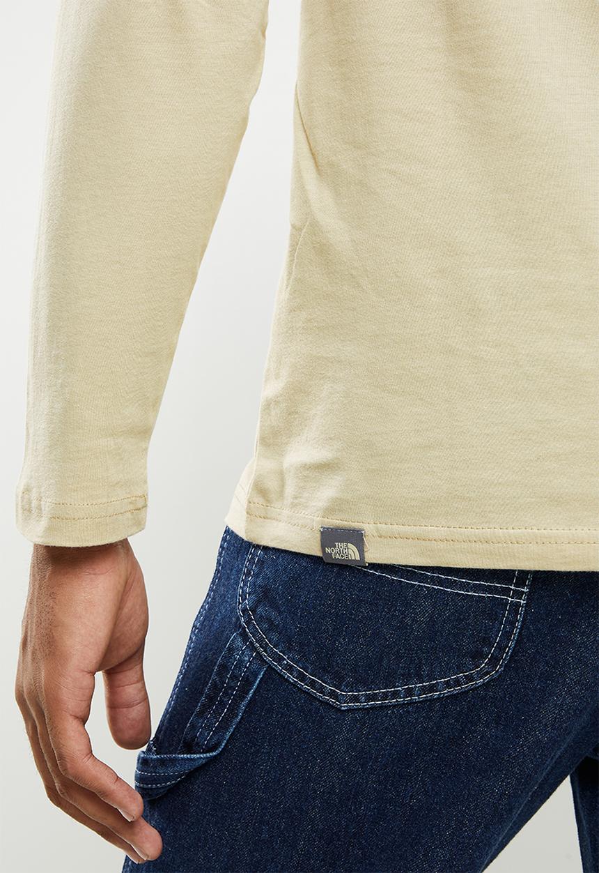 The North Face - M long sleeve red box tee - gravel