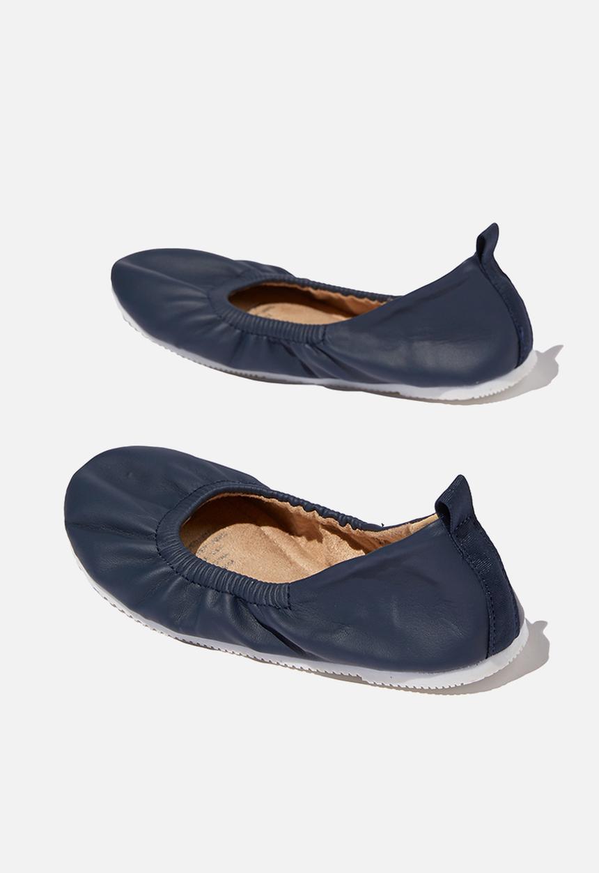 Cotton On - Classic ballet flat - navy blazer