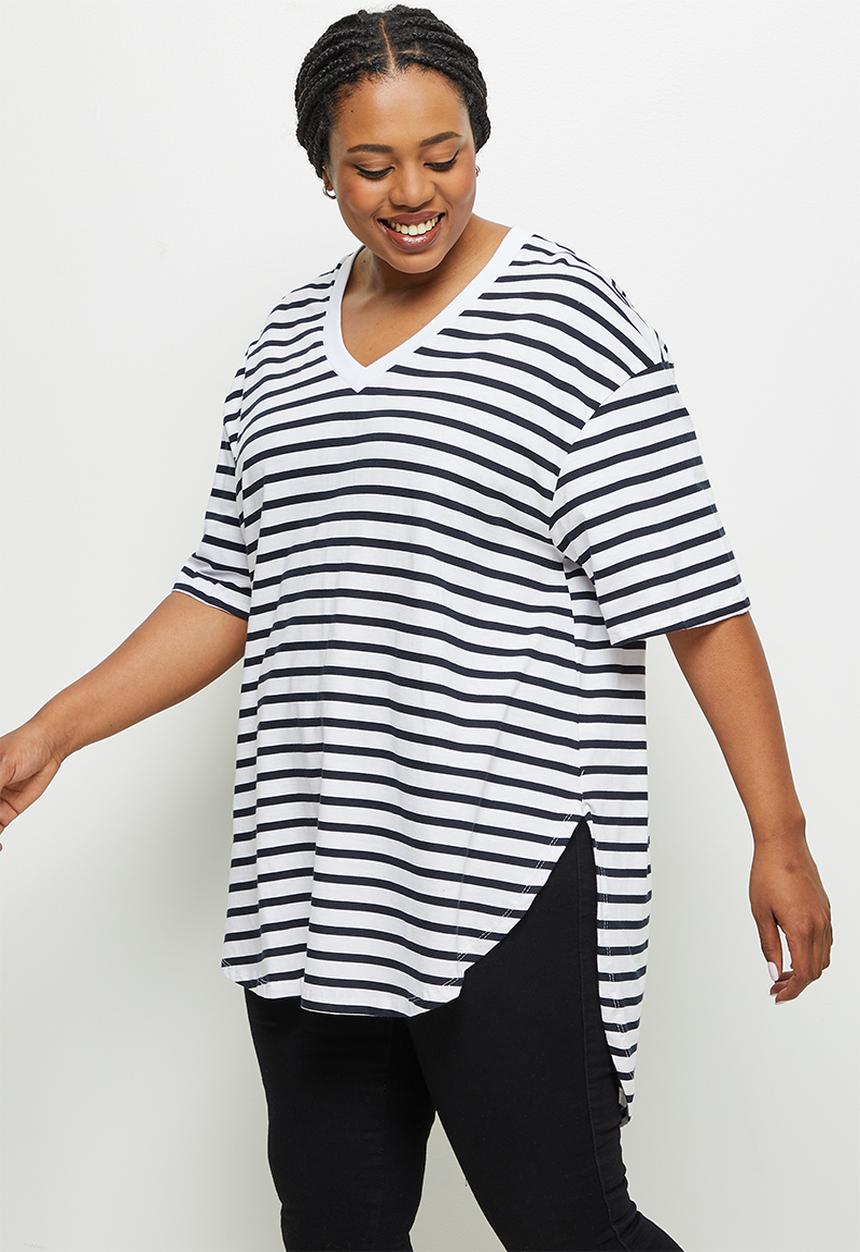 edit Plus - V-neck stripped hem tee - black & white