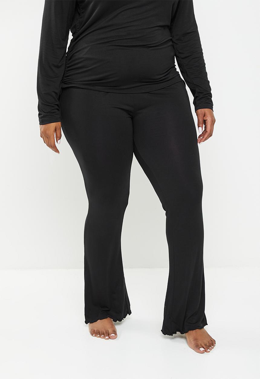 Cotton On - Curve sleep recovery flare pant - black