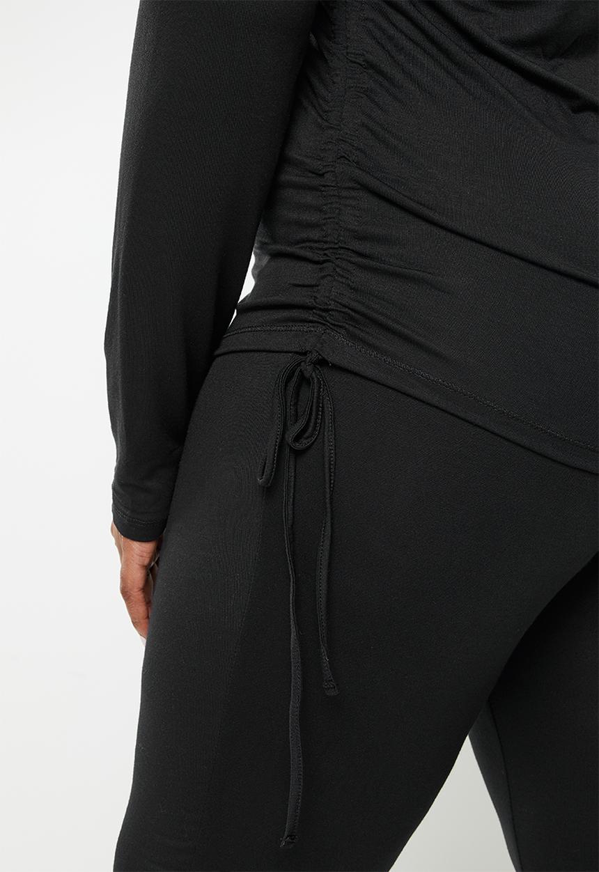 Cotton On - Curve sleep recovery side tie long sleeve top - black