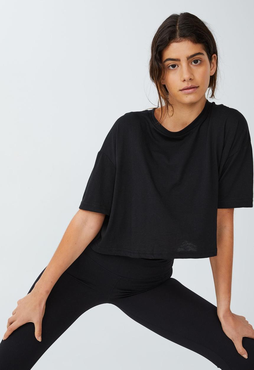 Cotton On - Relaxed active recycled T-shirt - black