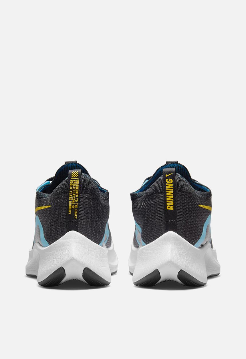 Nike - Nike Zoom Fly 4