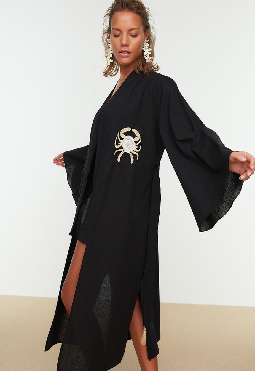 Trendyol - Embroidery detailed kimono kaftan - black
