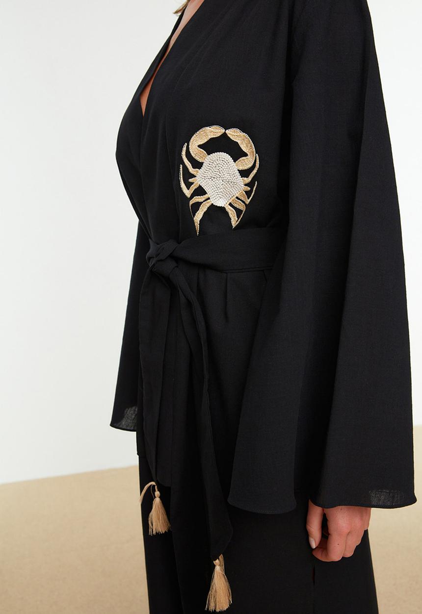 Trendyol - Embroidery detailed kimono kaftan - black