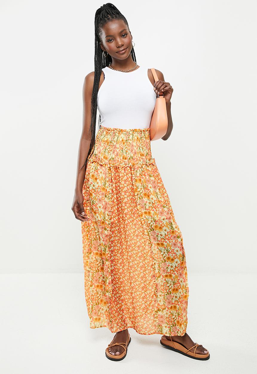Glamorous - Vintage floral print shirred waist maxi skirt coord - orange