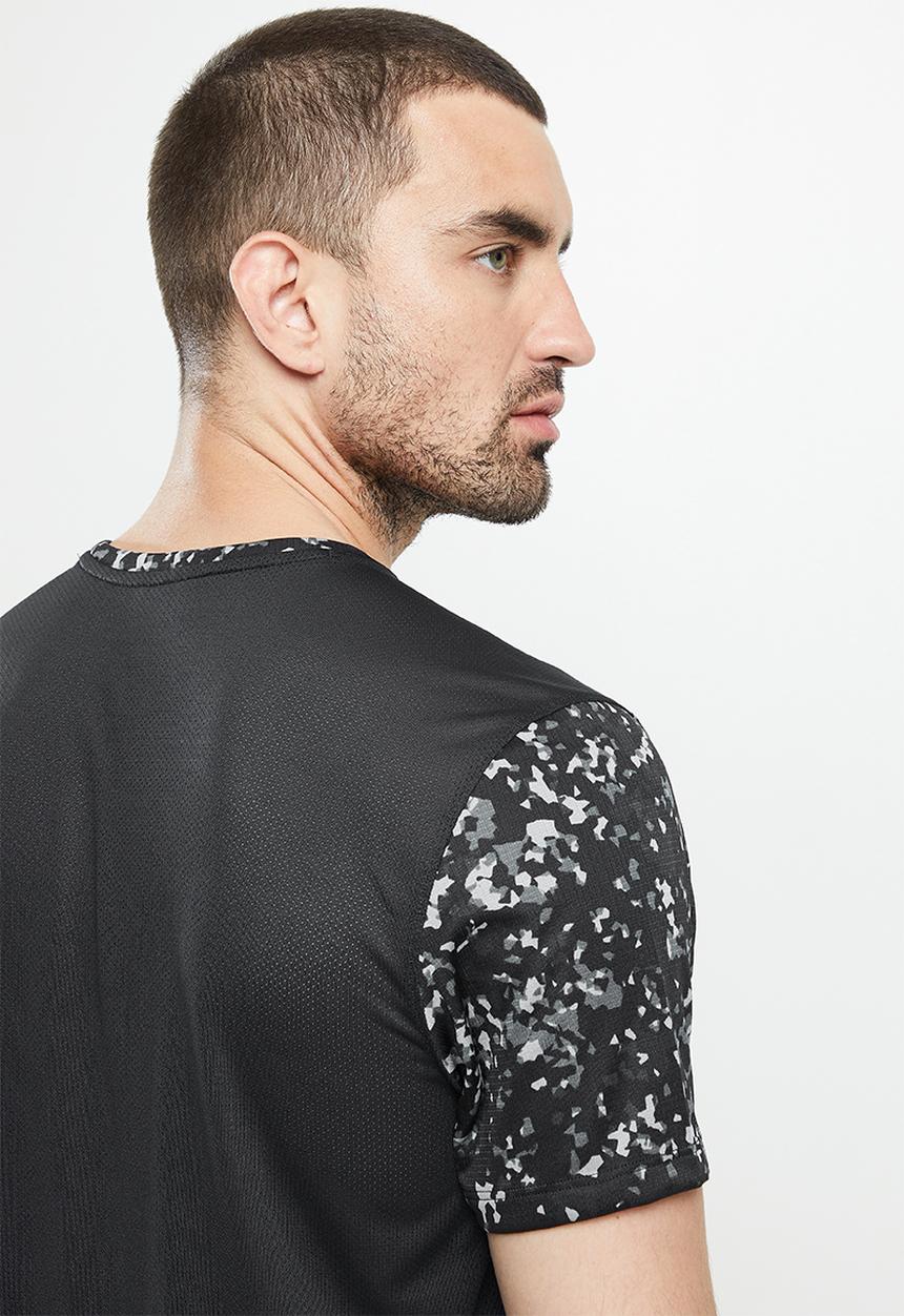 Under Armour - UA Speed Stride 2.0 Tee II- Black