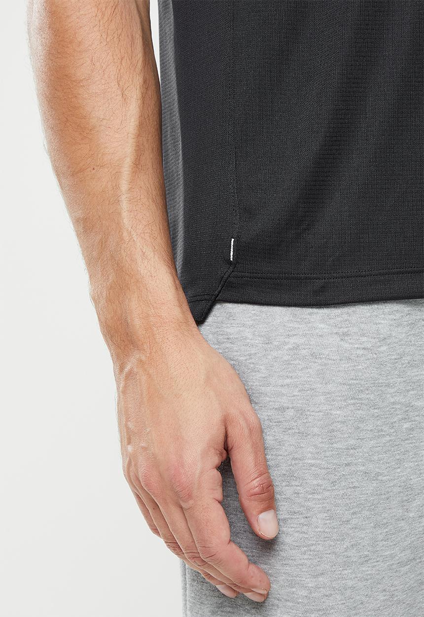 Under Armour - UA Speed Stride 2.0 tee- Black/black/reflective