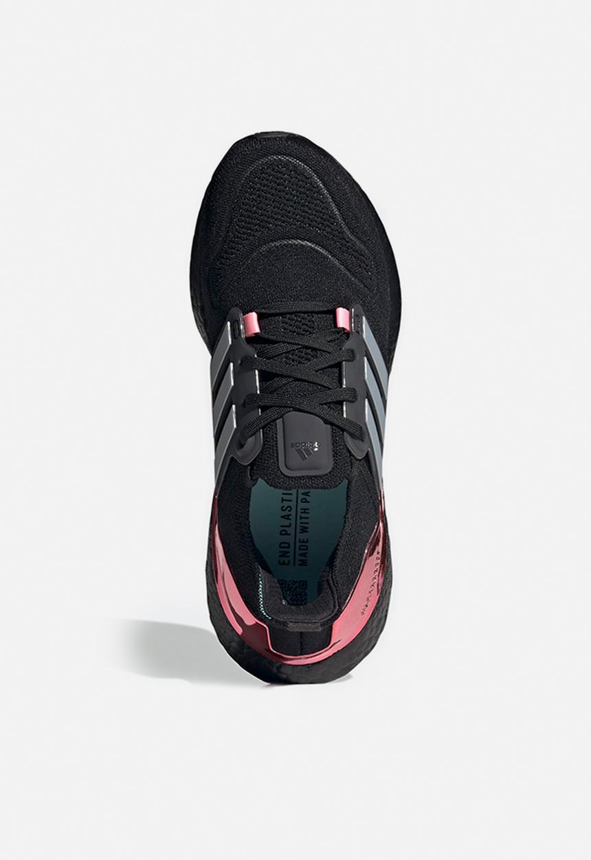 adidas Originals - Ultraboost 22 w - core black/matte silver/beam pink