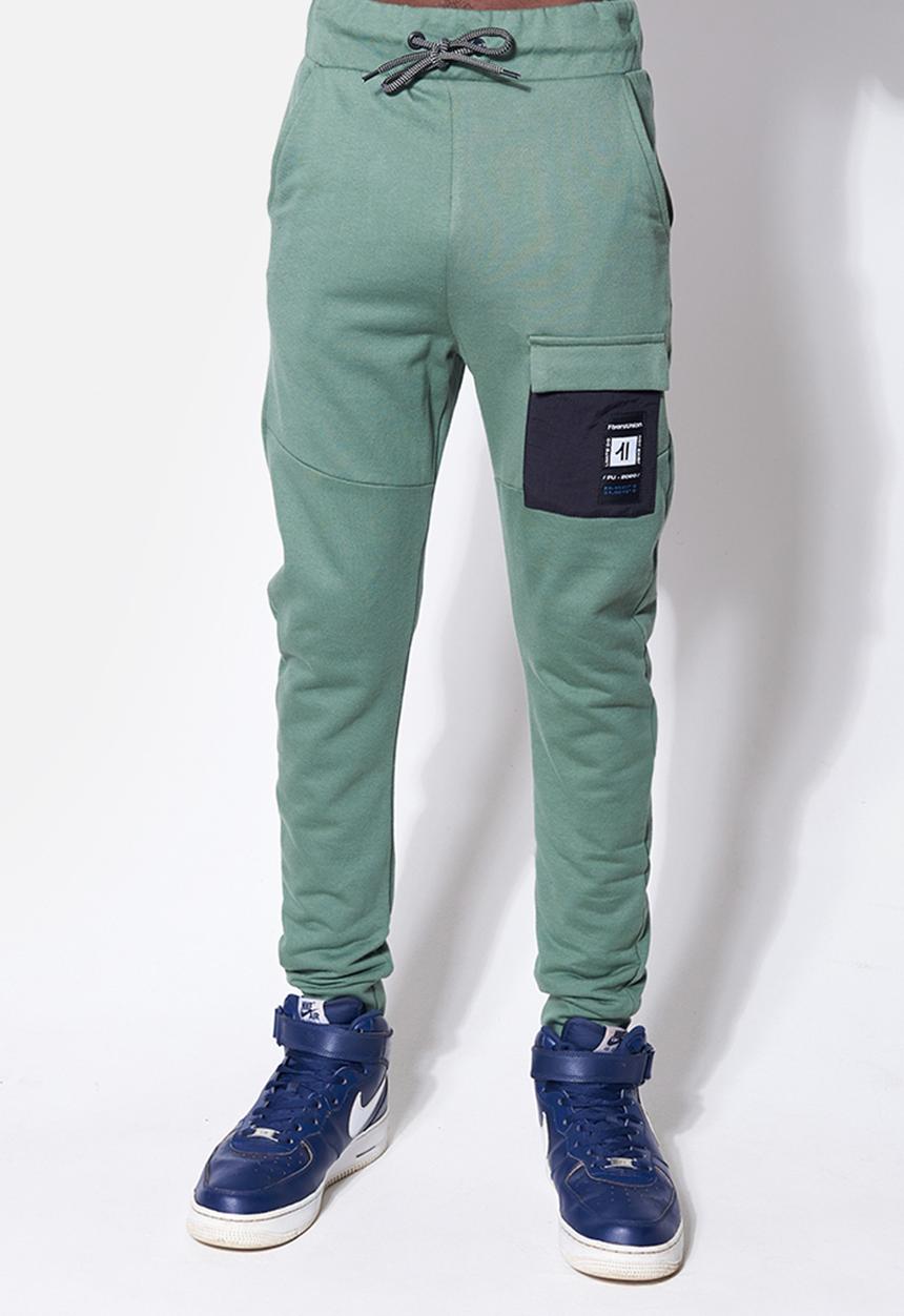 Flyersunion - Jogger with utility pocket - olive