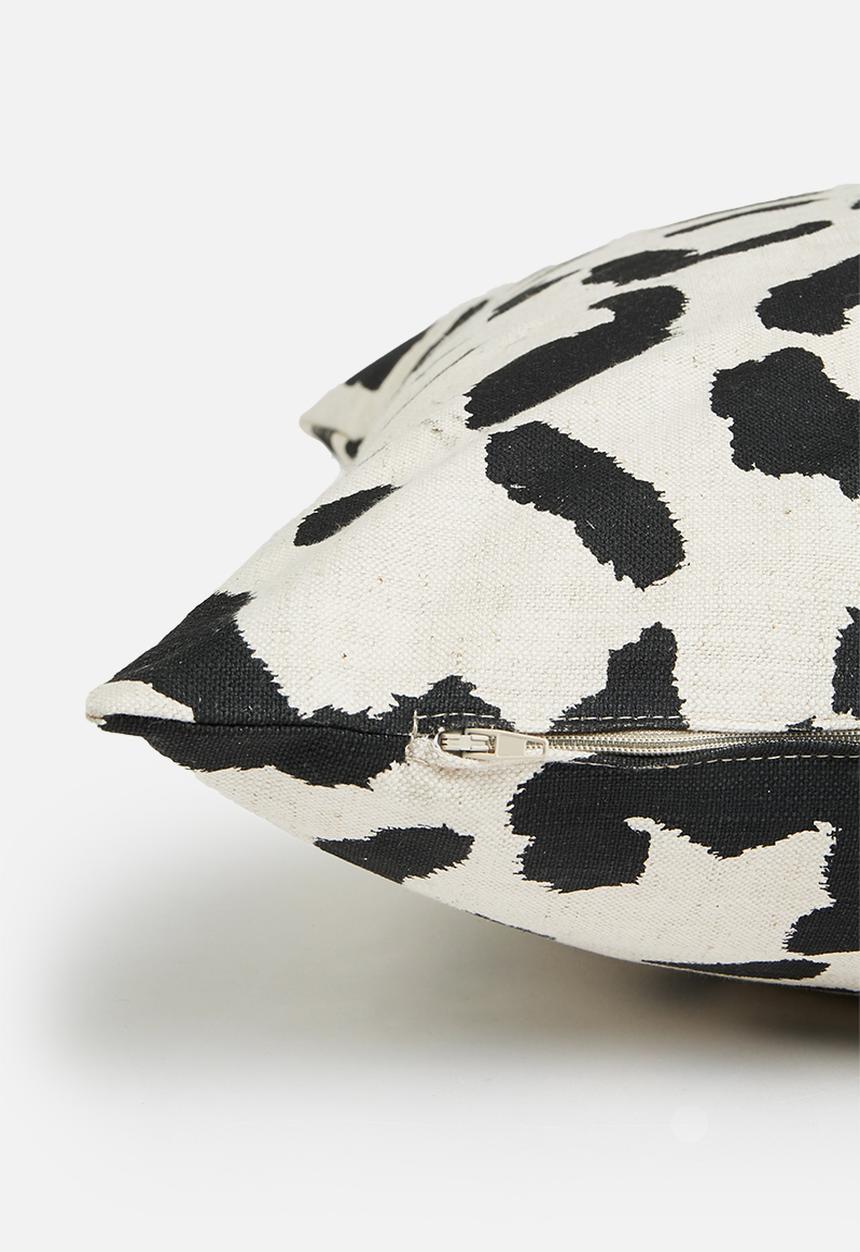 Sixth Floor - Huntress linen cushion cover - white & black