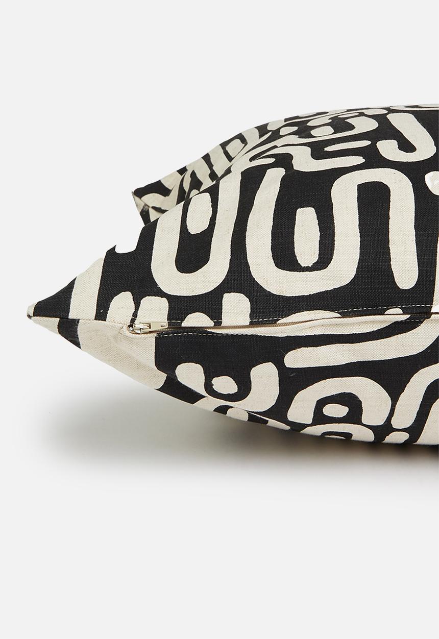 Sixth Floor - Lana linen cushion cover - white & black