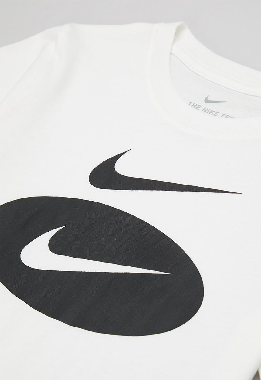 Nike - Nkb short sleeve graphic t-shi - white