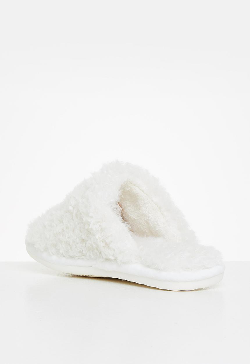 dailyfriday - Close toe fluffy slipper - light beige