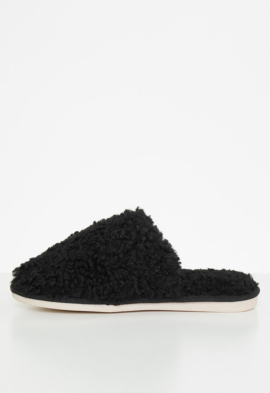 dailyfriday - Close toe fluffy slipper - black