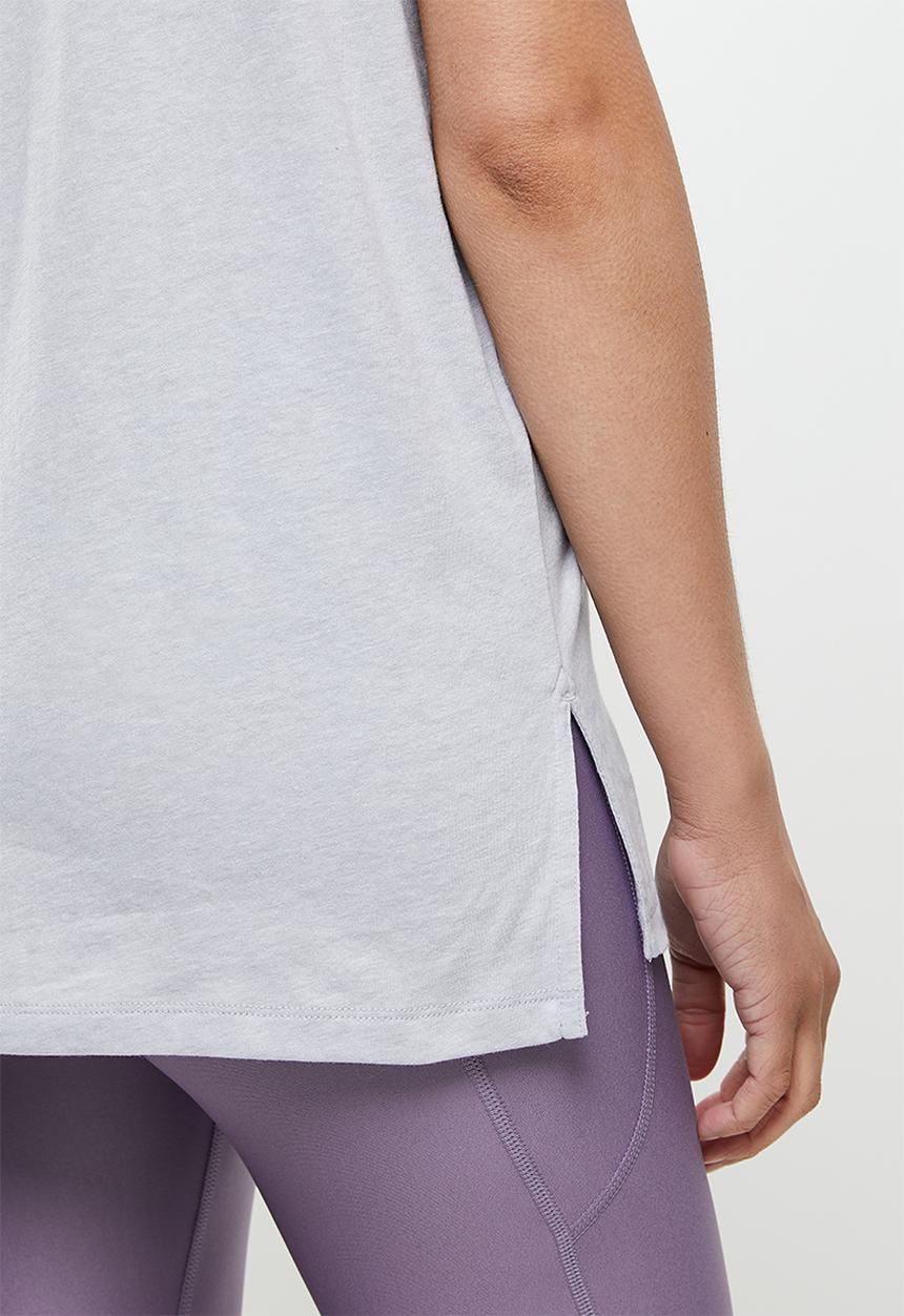 Under Armour - Oversized graphic short sleeve - grey 