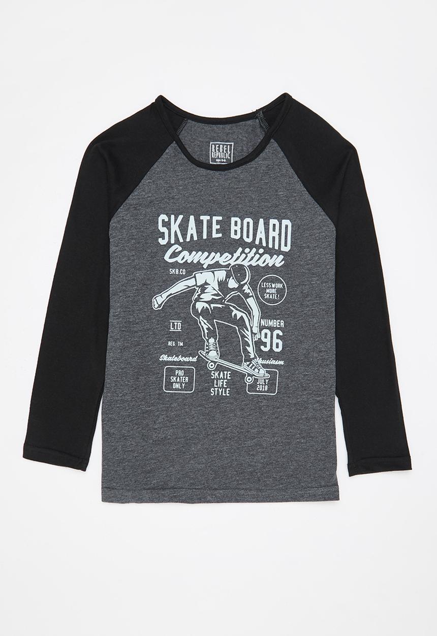 Rebel Republic - Raglan graphic tee - charcoal & black