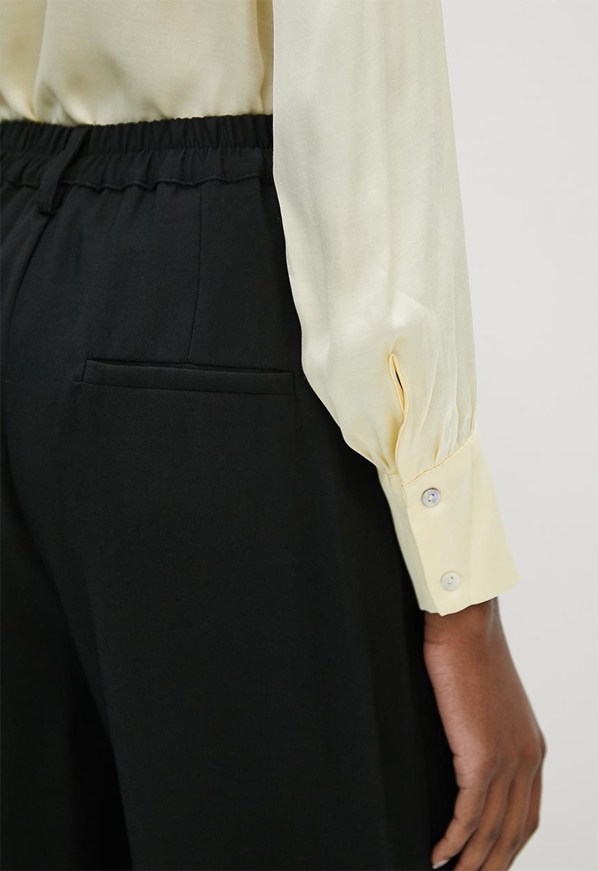 Superbalist - Wide leg trousers  - black