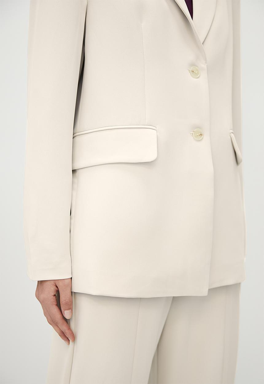 VELVET - Longline blazer with shoulderpad - neutral