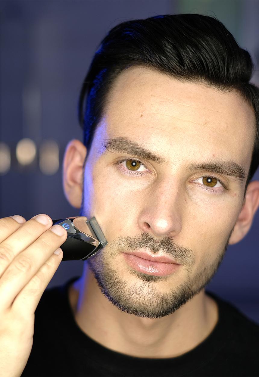 WAHL - Wahl Showerproof Stainless Steel Matte Black Trimmer- 25 Piece