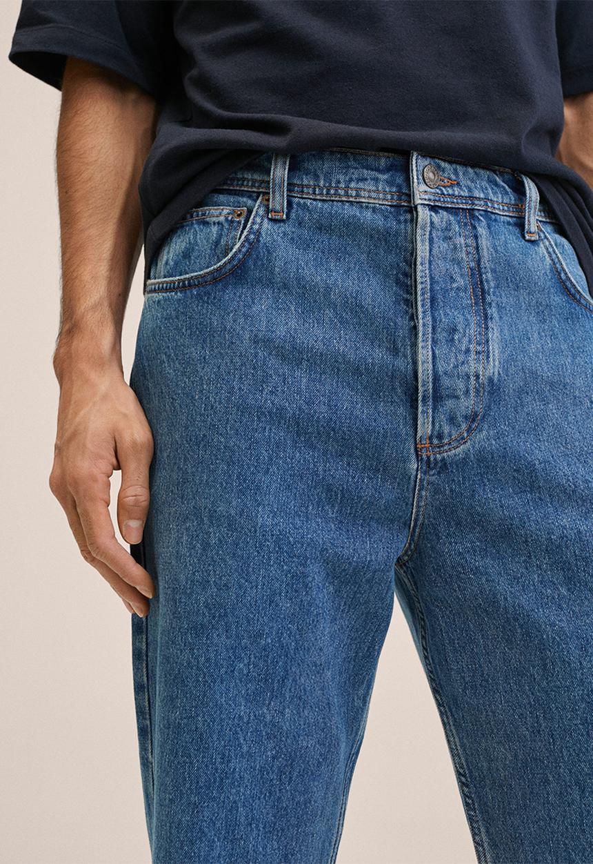 MANGO - Nestor Tapered loose cropped jeans - mid blue 