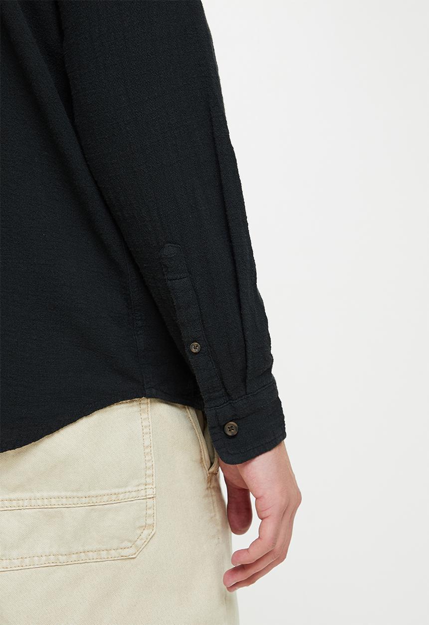 Cotton On - Camden long sleeve shirt - washed black cheesecloth