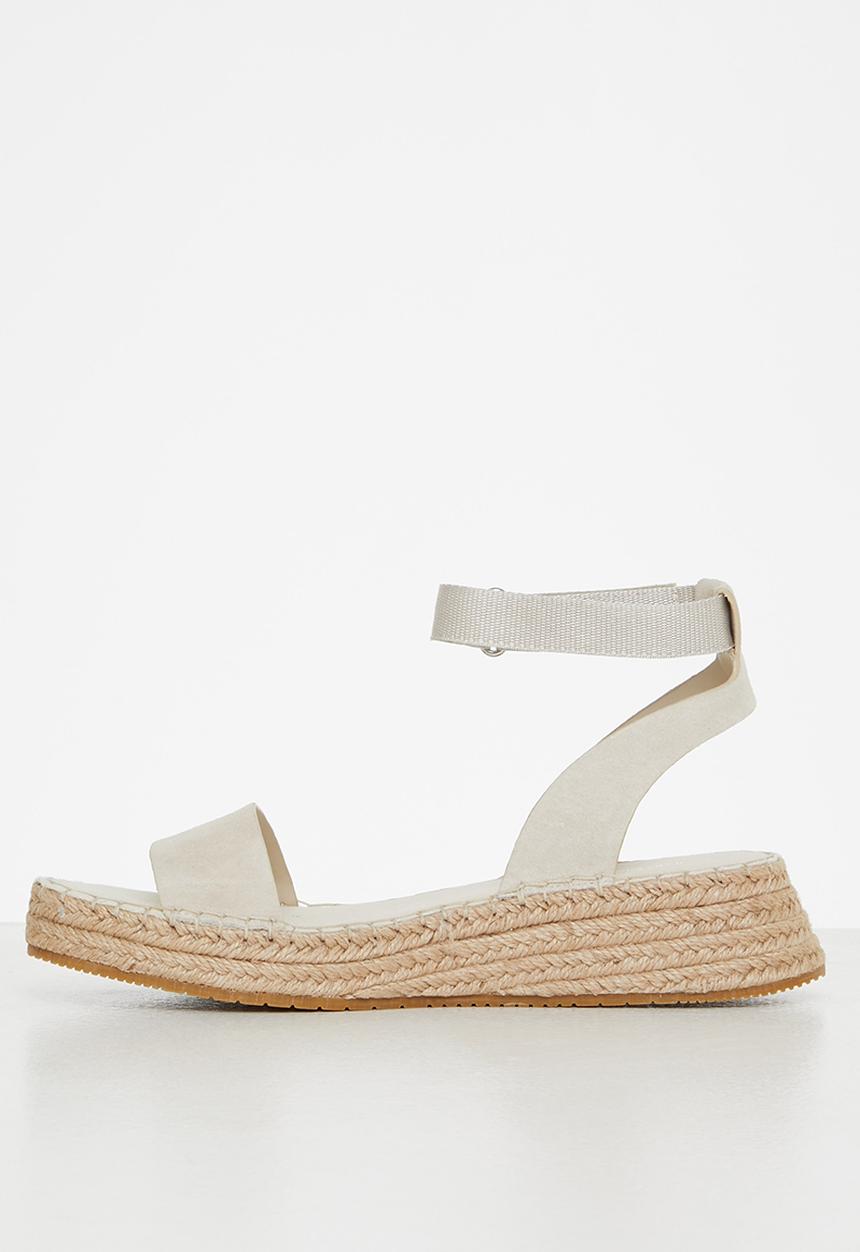Calvin Klein - Sporty wedge sandal ankle clip - eggshell