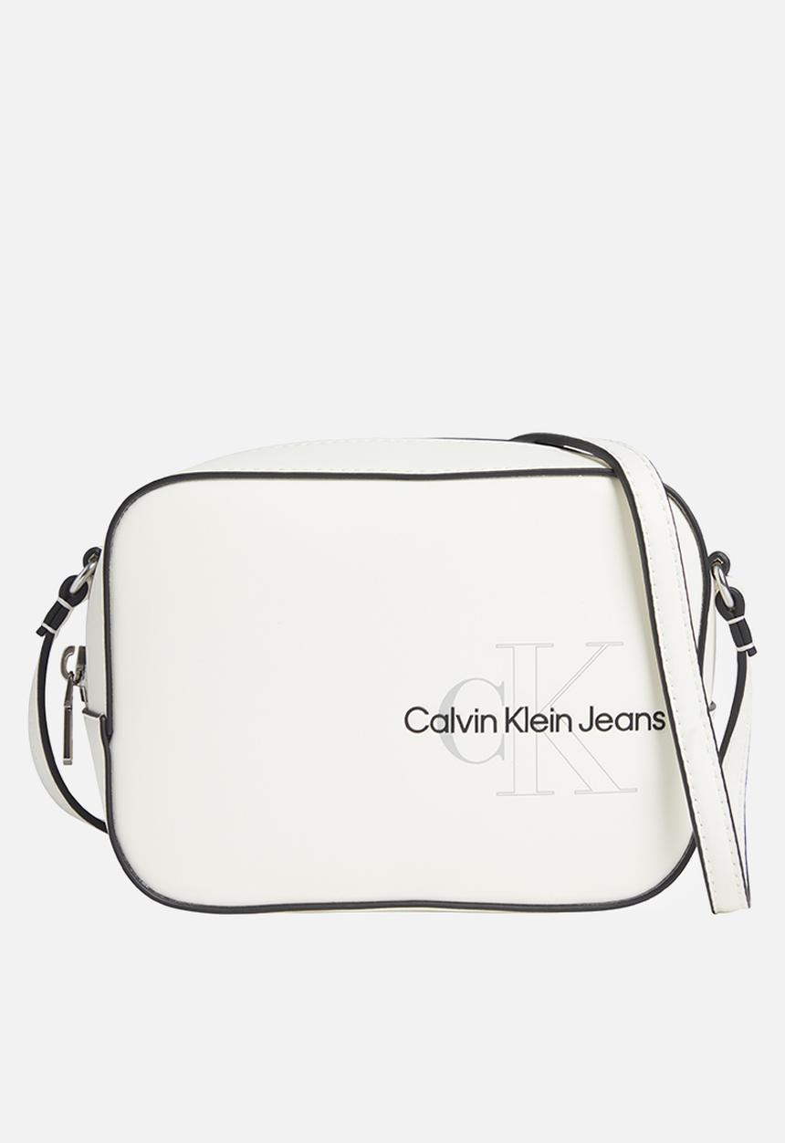 Calvin Klein - Sculpted camera bag two tone - warm white