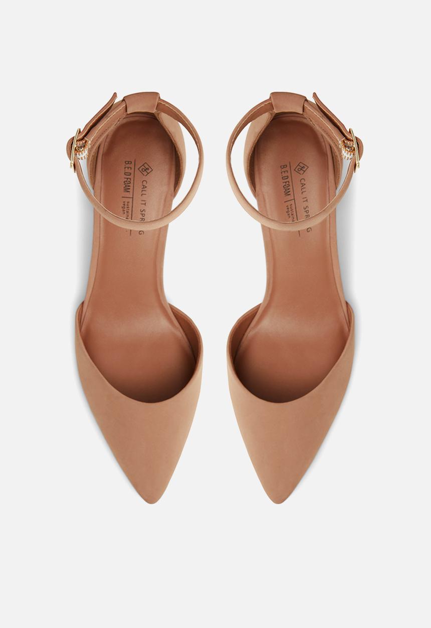 Call It Spring - Daliaa court heel - beige