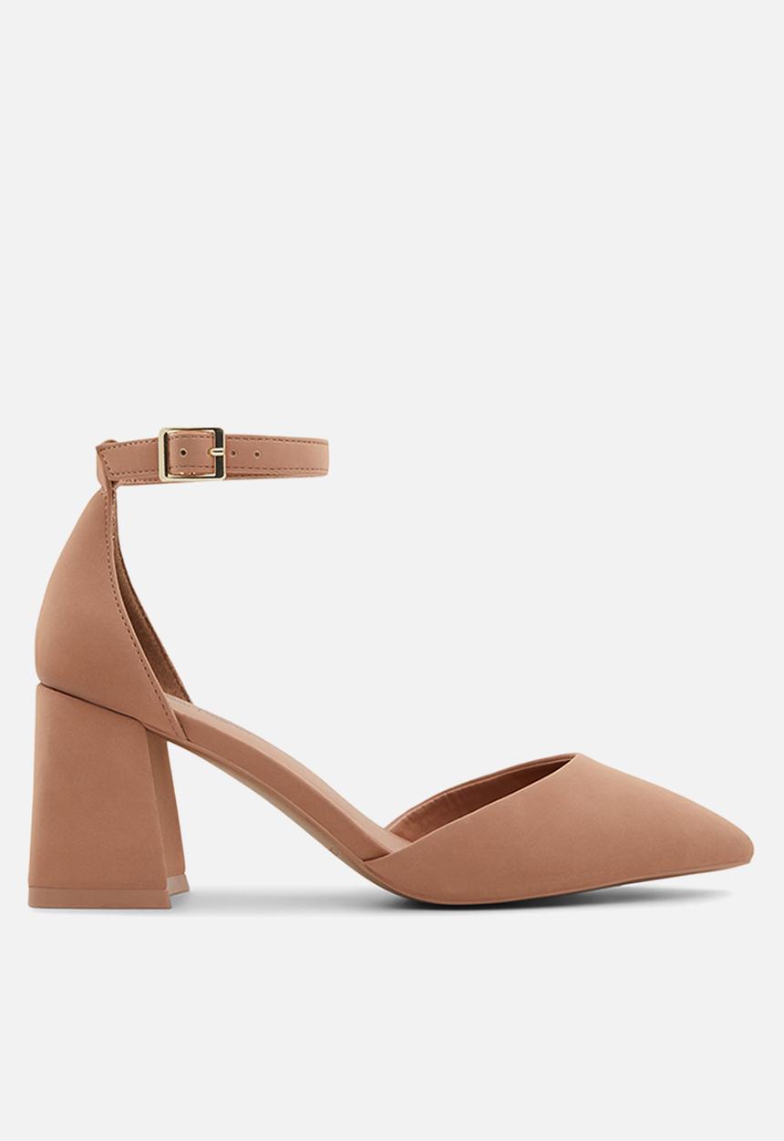 Call It Spring - Daliaa court heel - beige