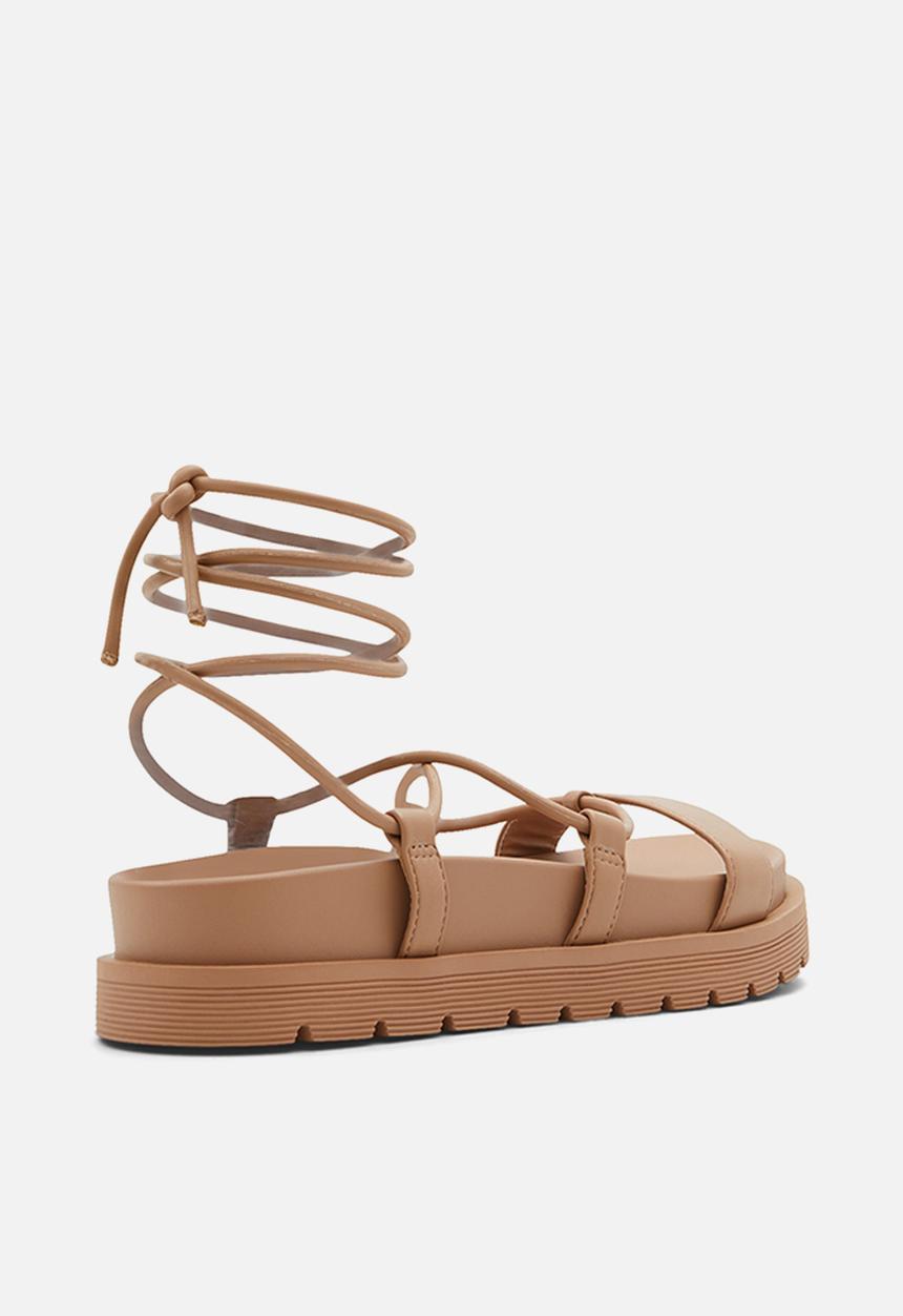 Call It Spring - Jayda sandal - medium beige