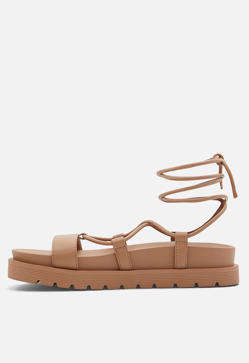 Call It Spring - Jayda sandal - medium beige