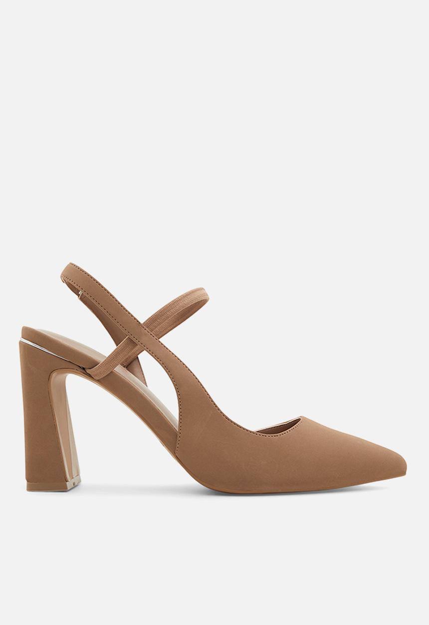 Call It Spring - Yris court heel - light brown