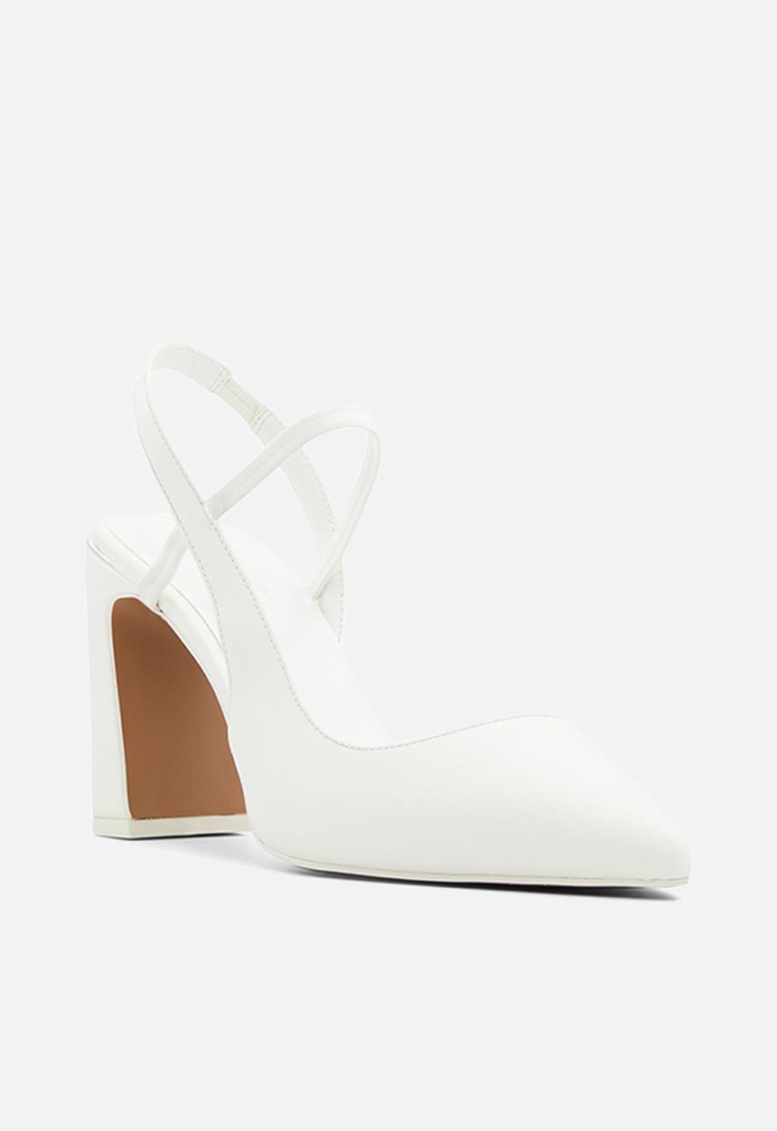 Call It Spring - Yris court heel - white