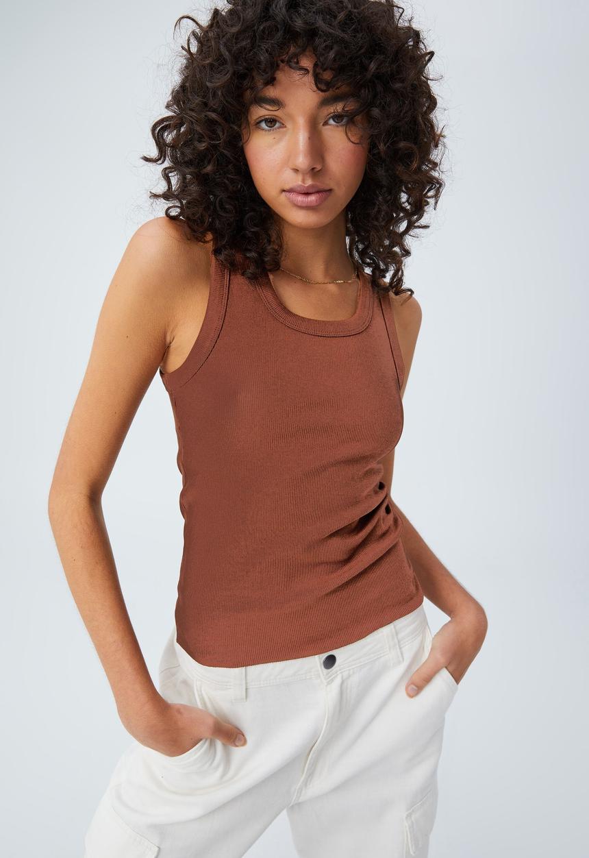 Cotton On - The one organic rib scoop tank - desert brown