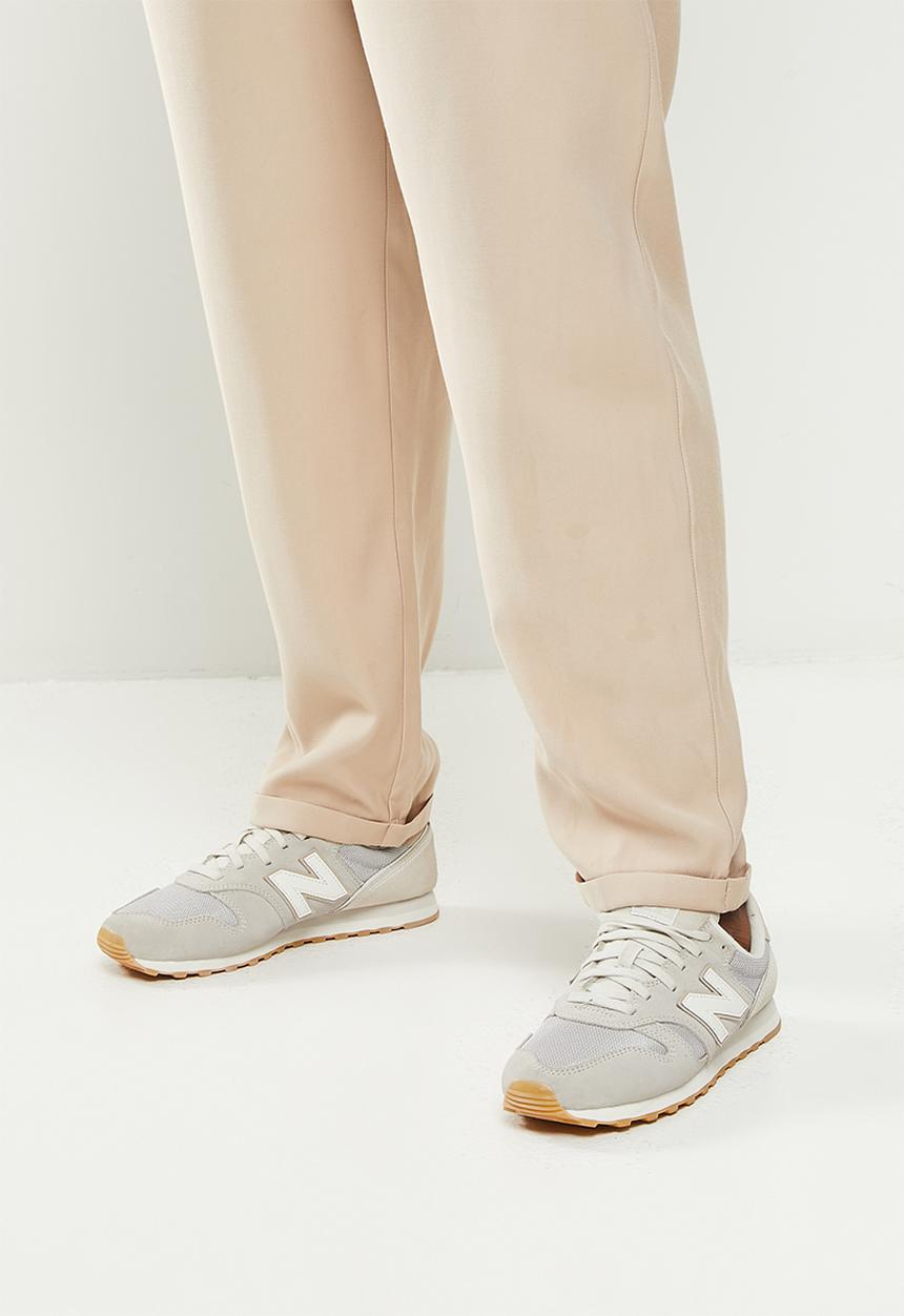 Me&B - Plus elastic easy pant with fabric covered belt - beige 