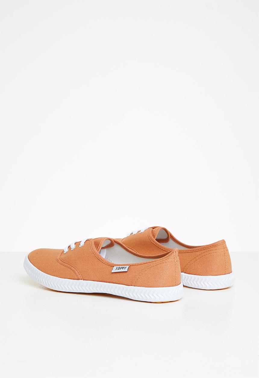 TOMY - Classic - tawny birch