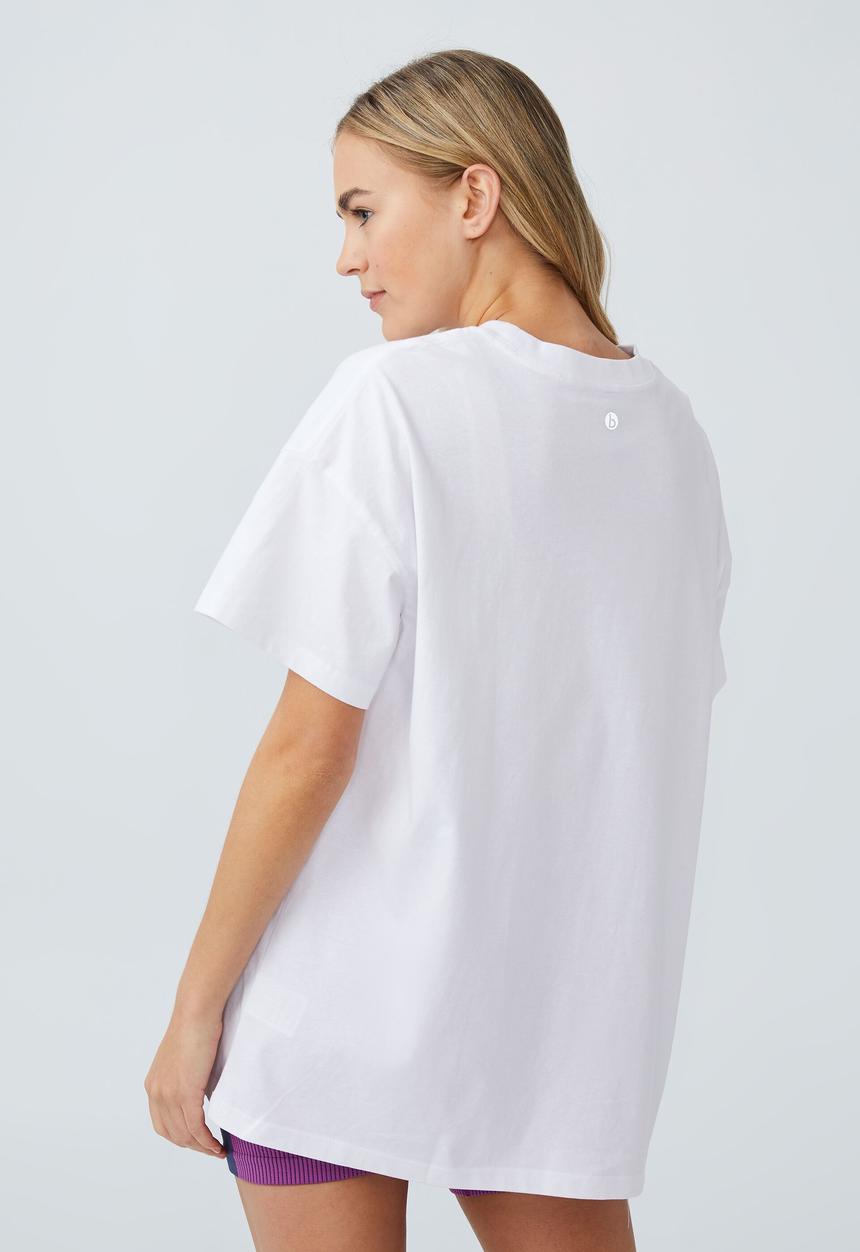 Cotton On - Oversized active tshirt - white/dance club