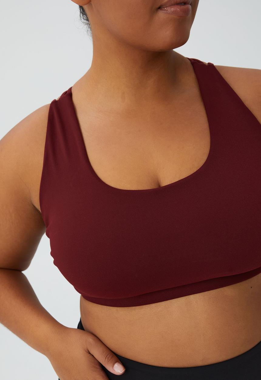 Cotton On - Curve  active strappy sports crop - burgundy