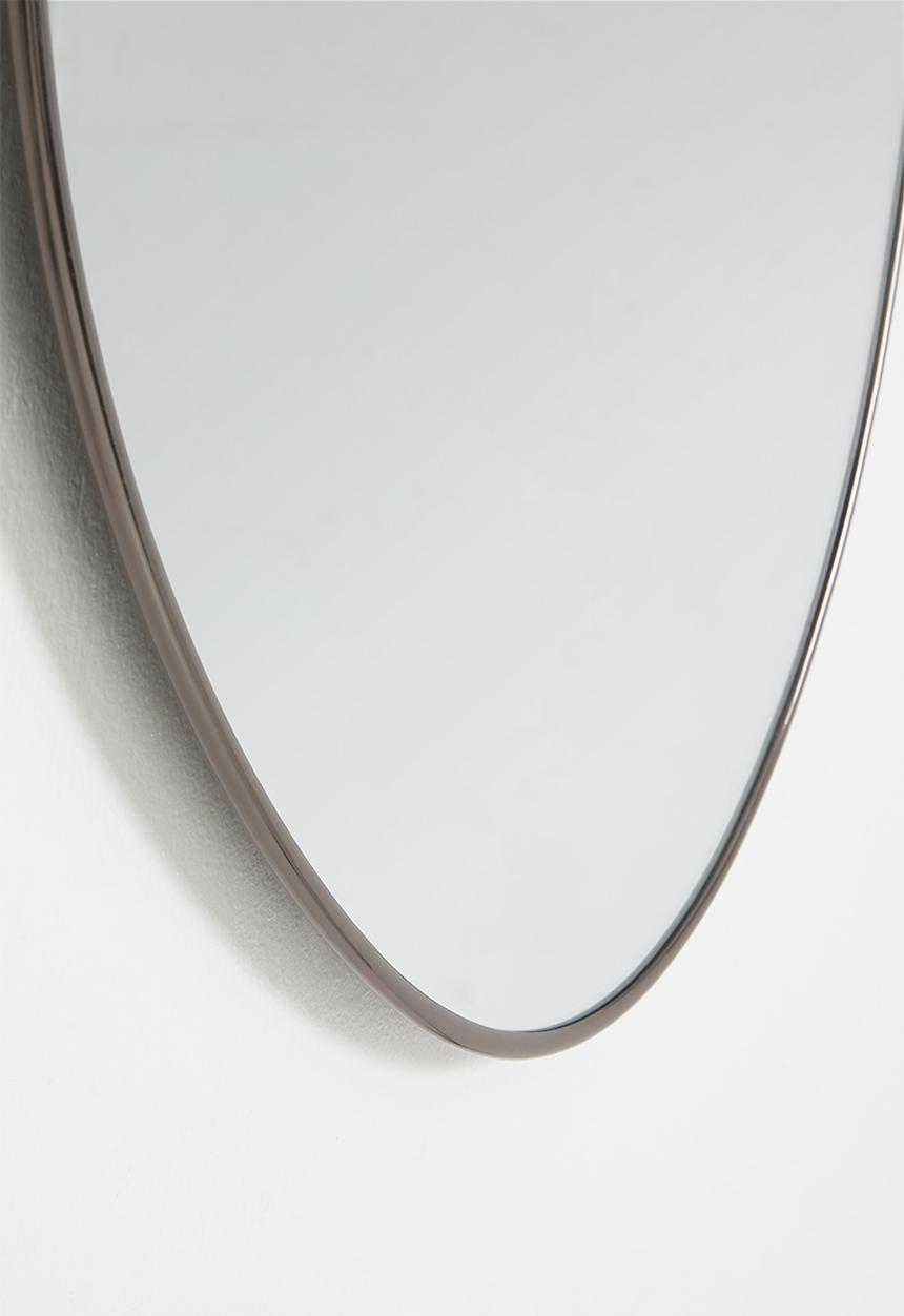 Umbra - Hubba pebble mirror - titanium