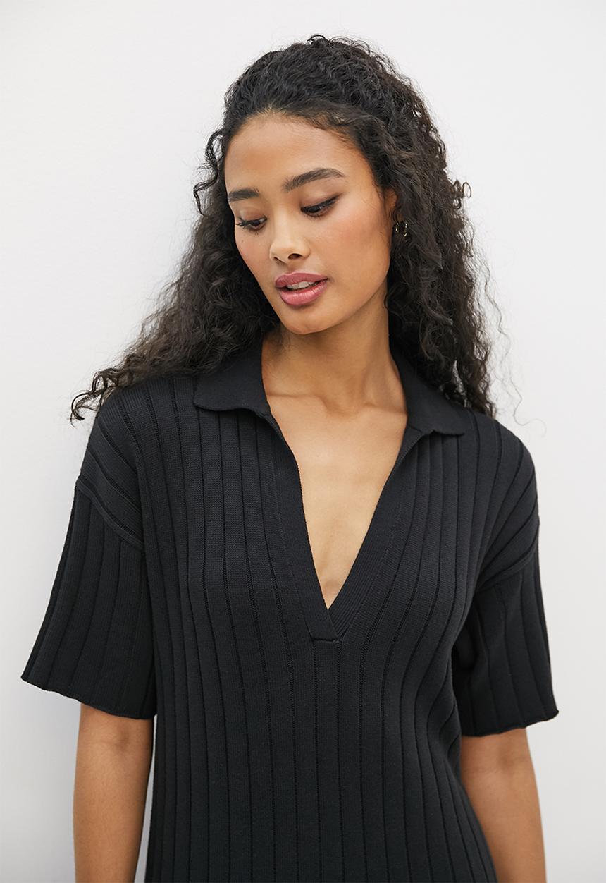 edit - Long collared slit tunic - black
