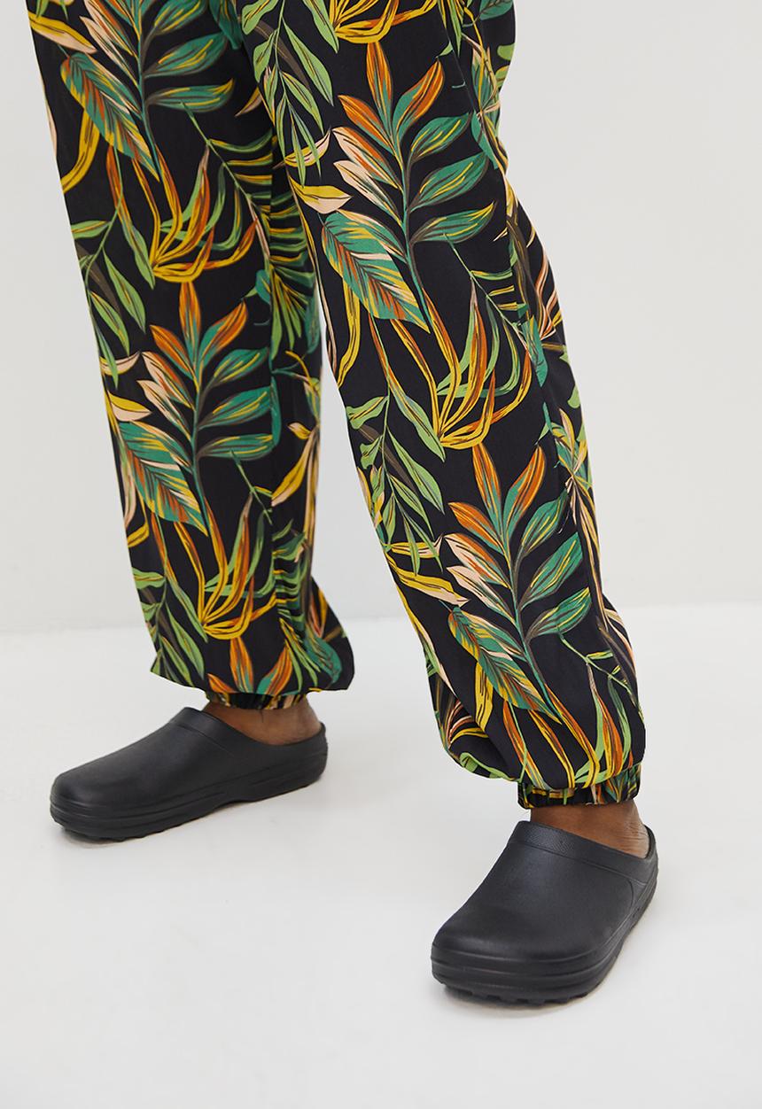 Superbalist - Printed pull on jogger - black & green