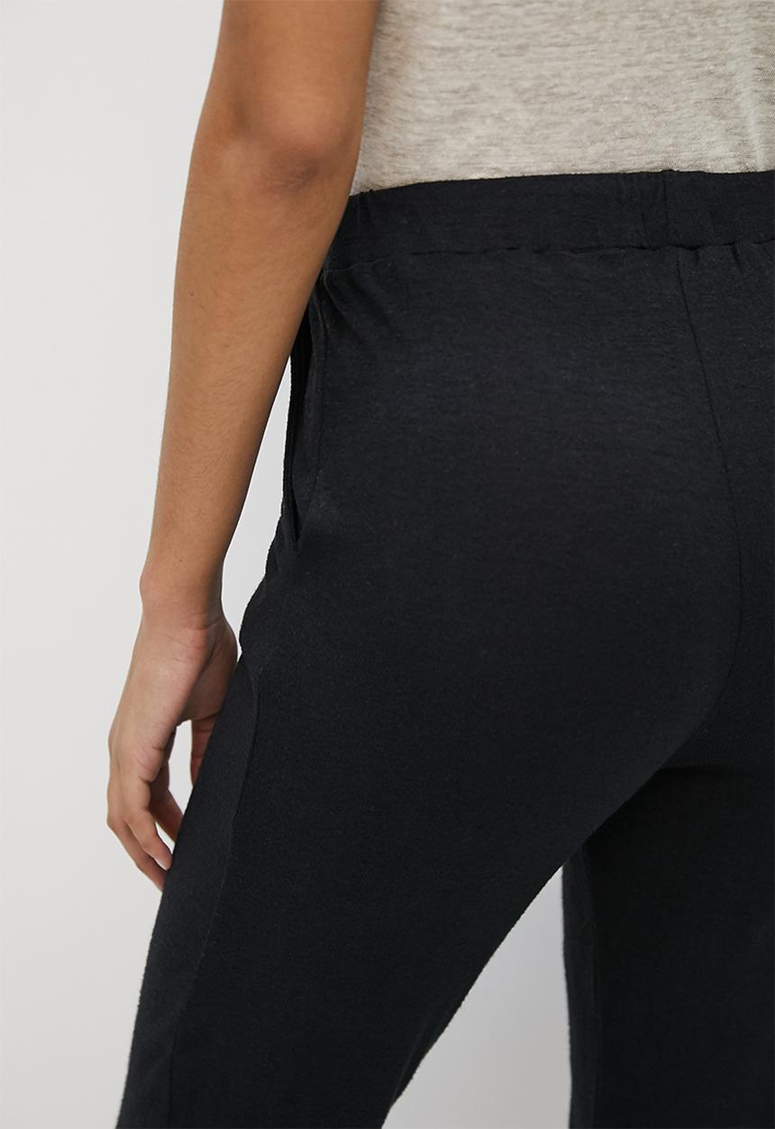 edit - Pull on cosy harem - black